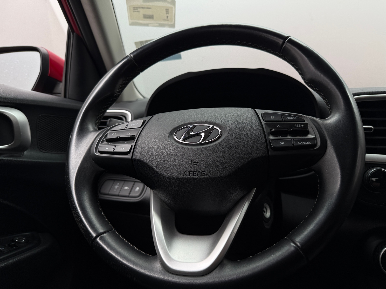 Thumbnail: 2022 Hyundai Venue - 5