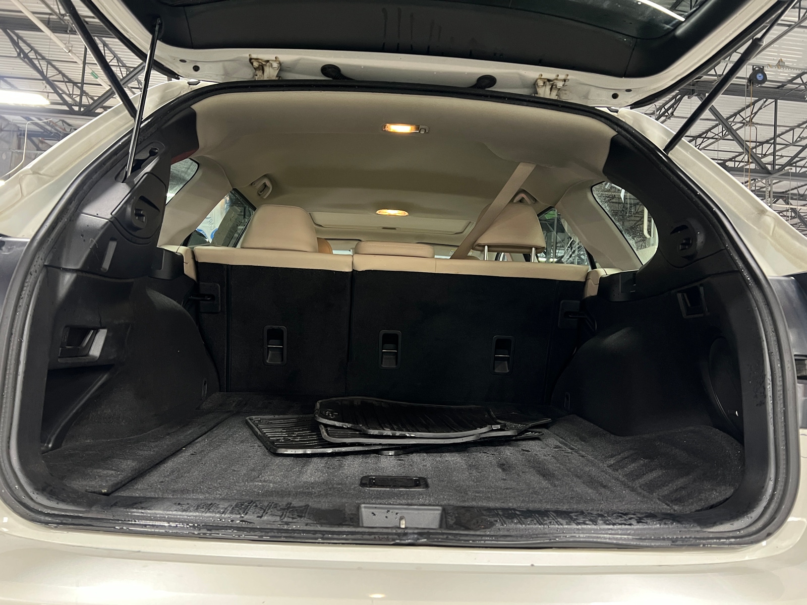 Thumbnail: 2015 Subaru Outback - 6