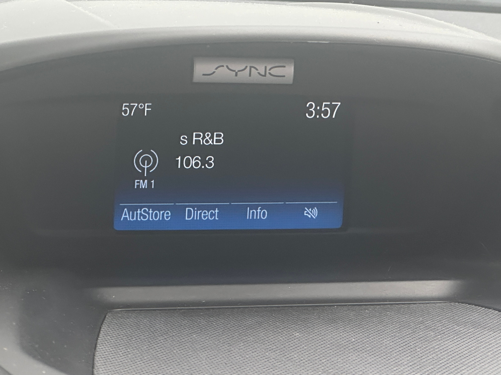 Thumbnail: 2017 Ford Escape - 4