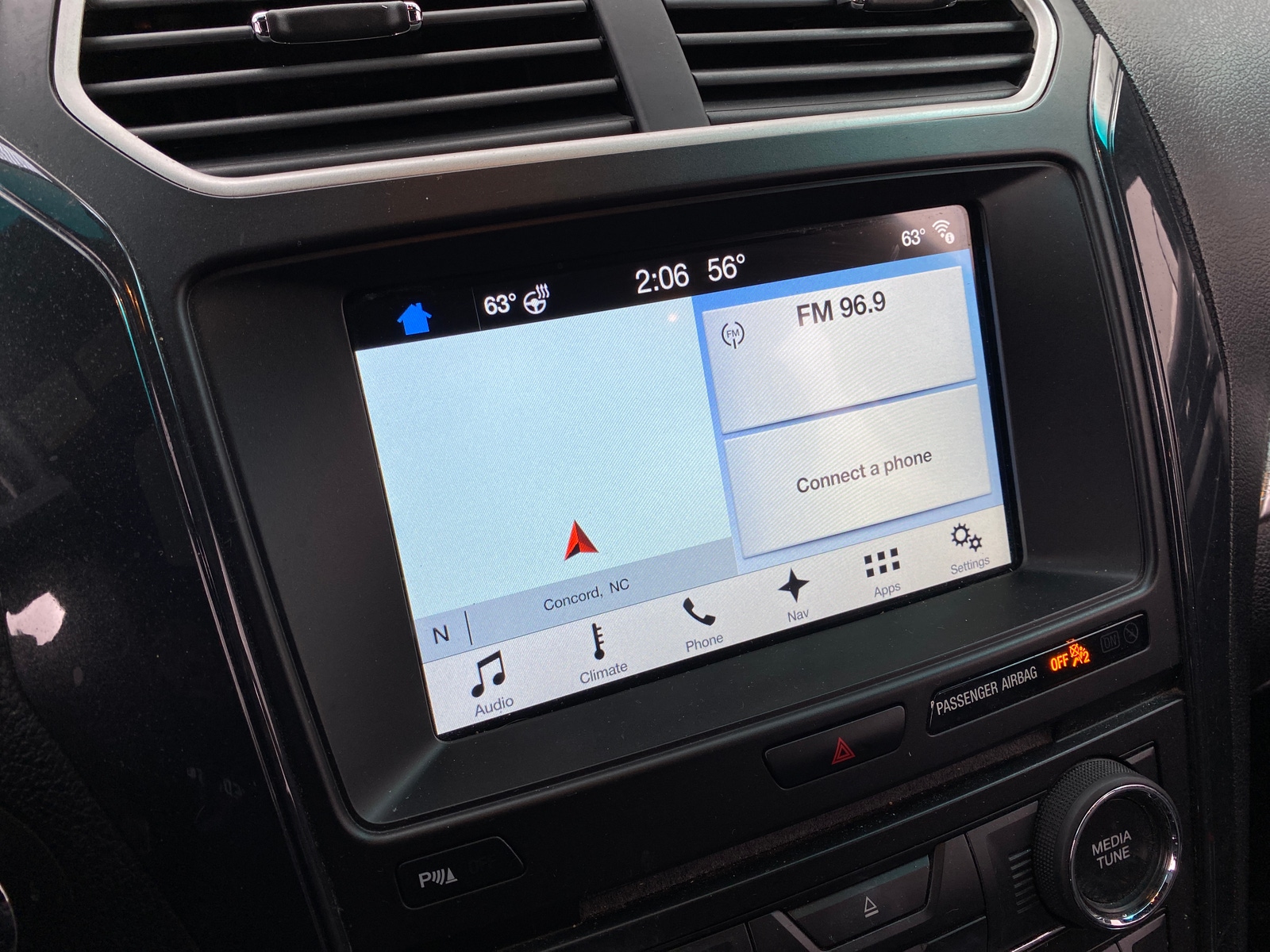 Thumbnail: 2017 Ford Explorer - 3