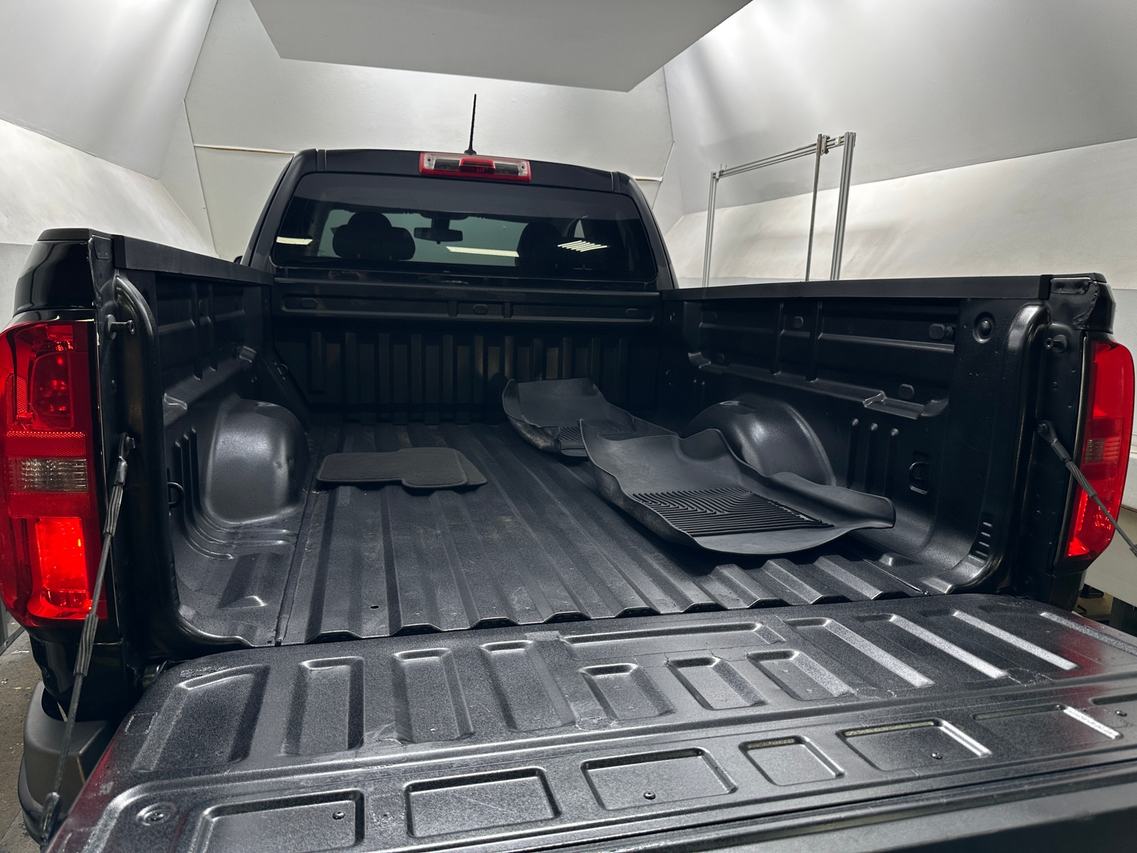 Thumbnail: 2018 Chevrolet Colorado - 7