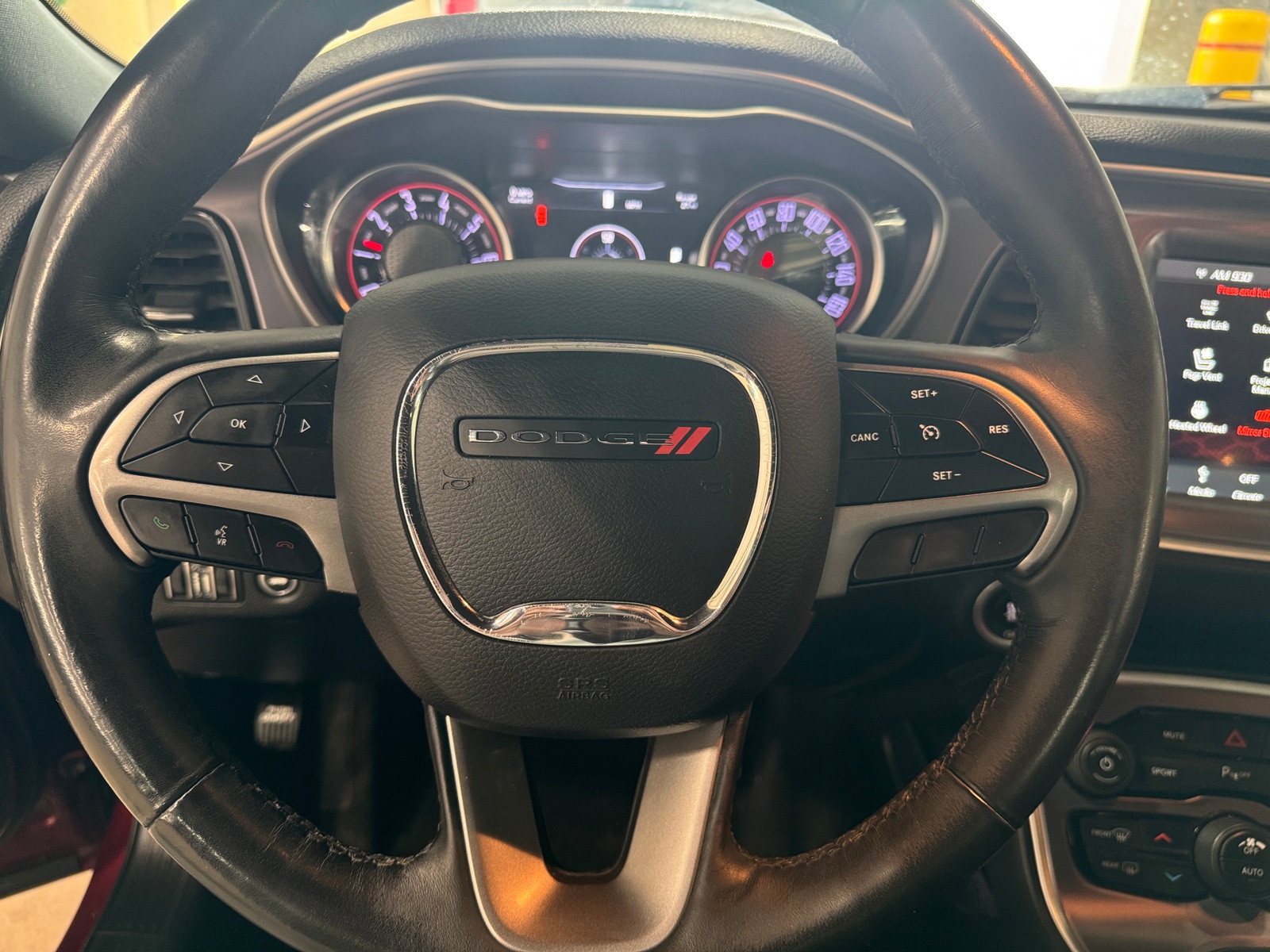 Thumbnail: 2019 Dodge Challenger - 3