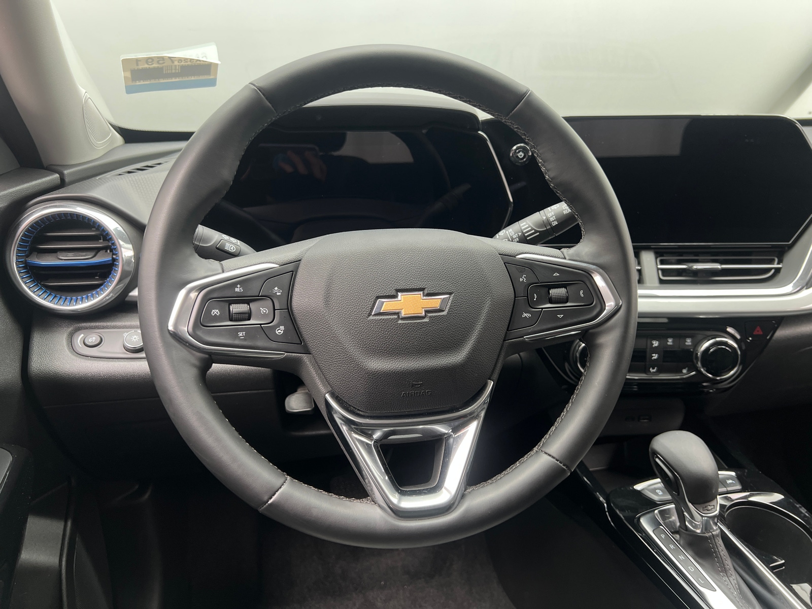 Thumbnail: 2025 Chevrolet Trax - 5