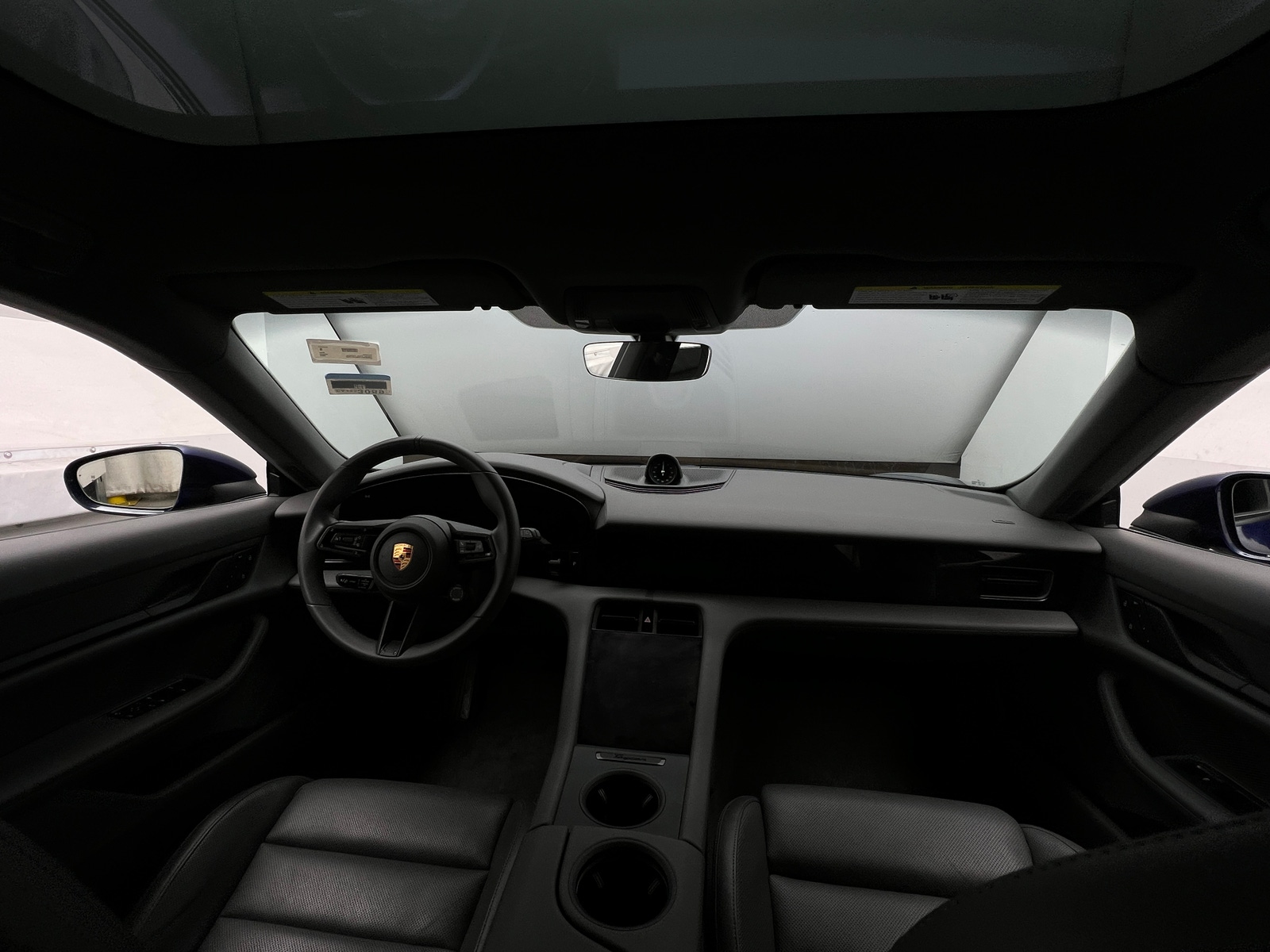 Thumbnail: 2022 Porsche Taycan - 2