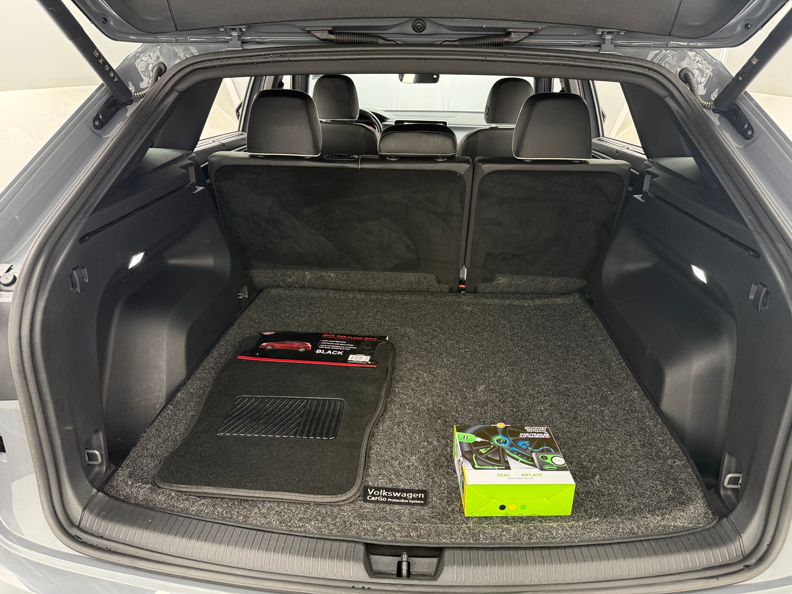 Thumbnail: 2025 Volkswagen Atlas - 6