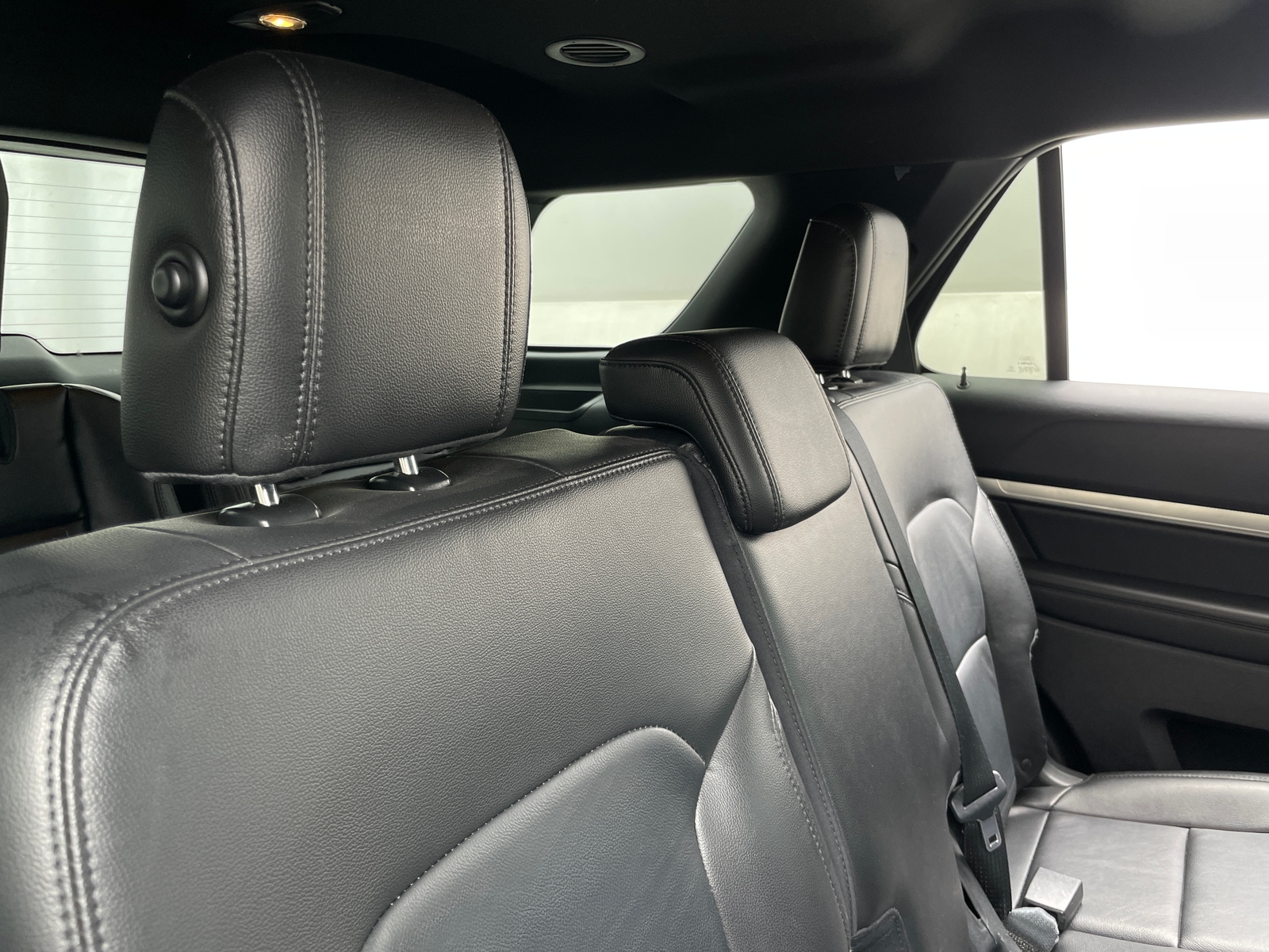 Thumbnail: 2018 Ford Explorer - 5