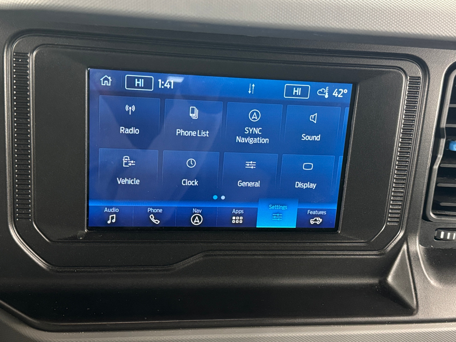 Thumbnail: 2022 Ford Bronco - 3