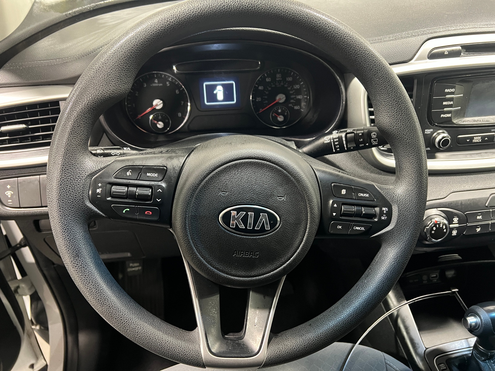 Thumbnail: 2017 Kia Sorento - 5