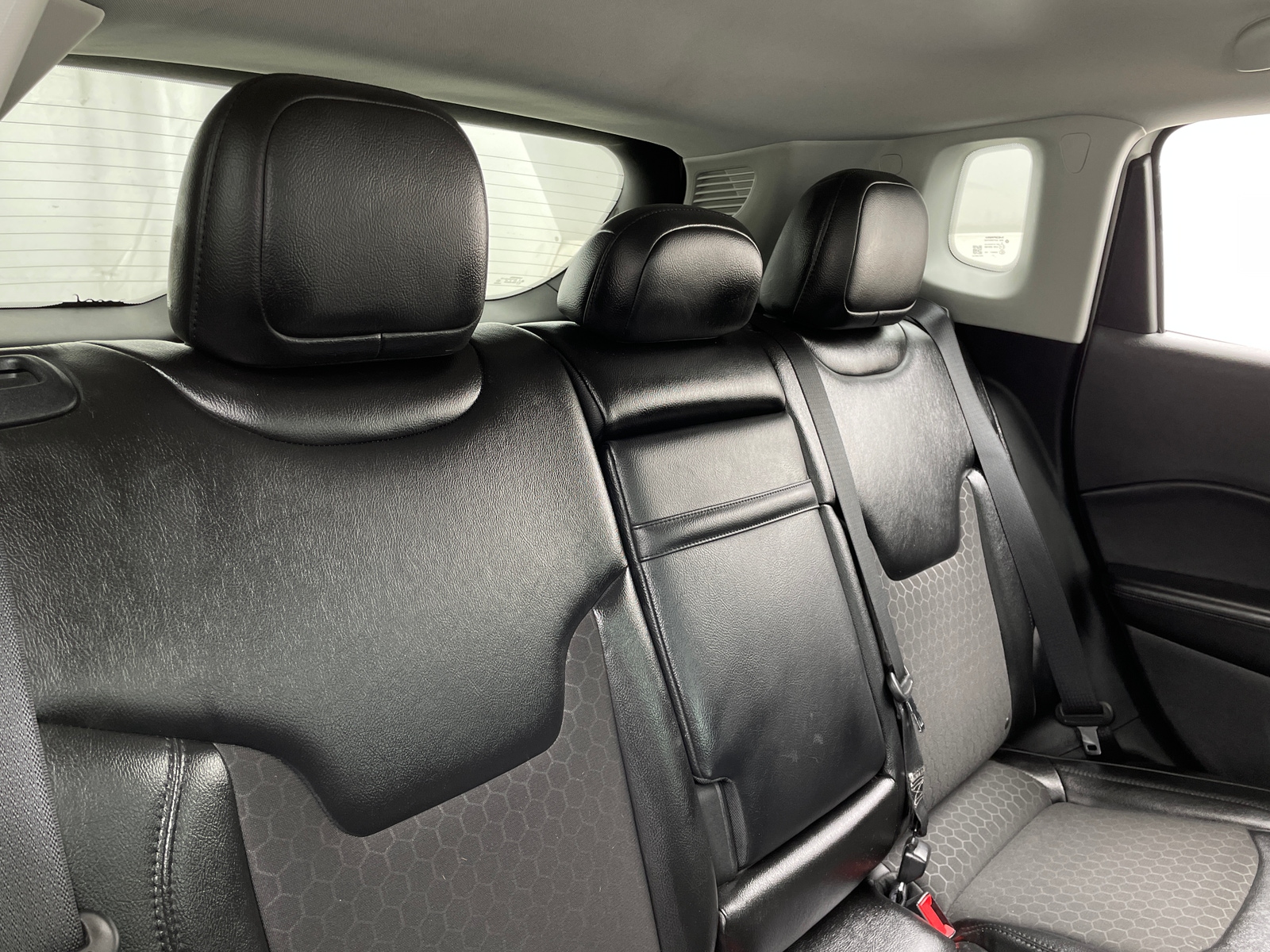 Thumbnail: 2018 Jeep Compass - 6