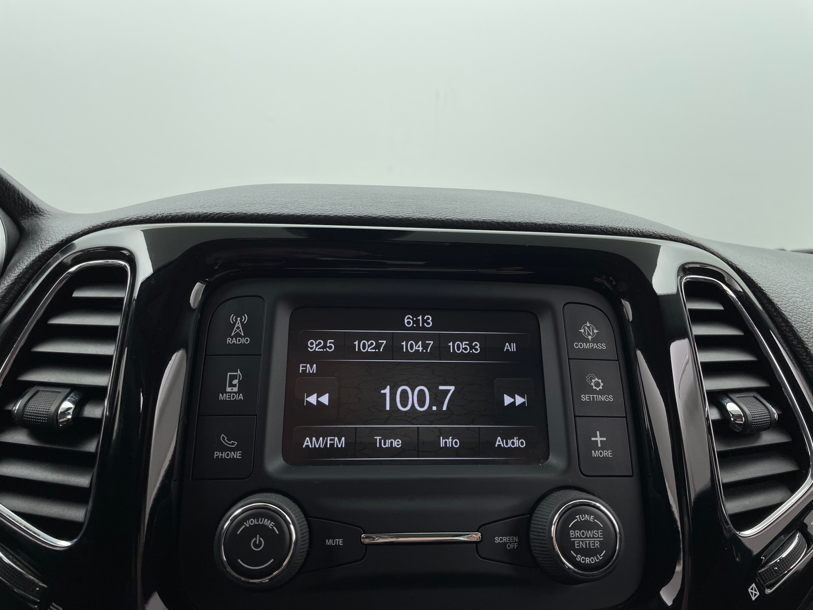 Thumbnail: 2018 Jeep Compass - 4