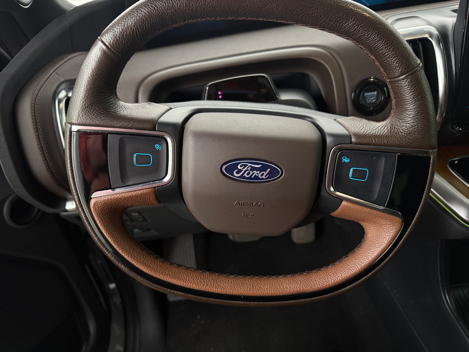 Thumbnail: 2025 Ford Expedition MAX - 4