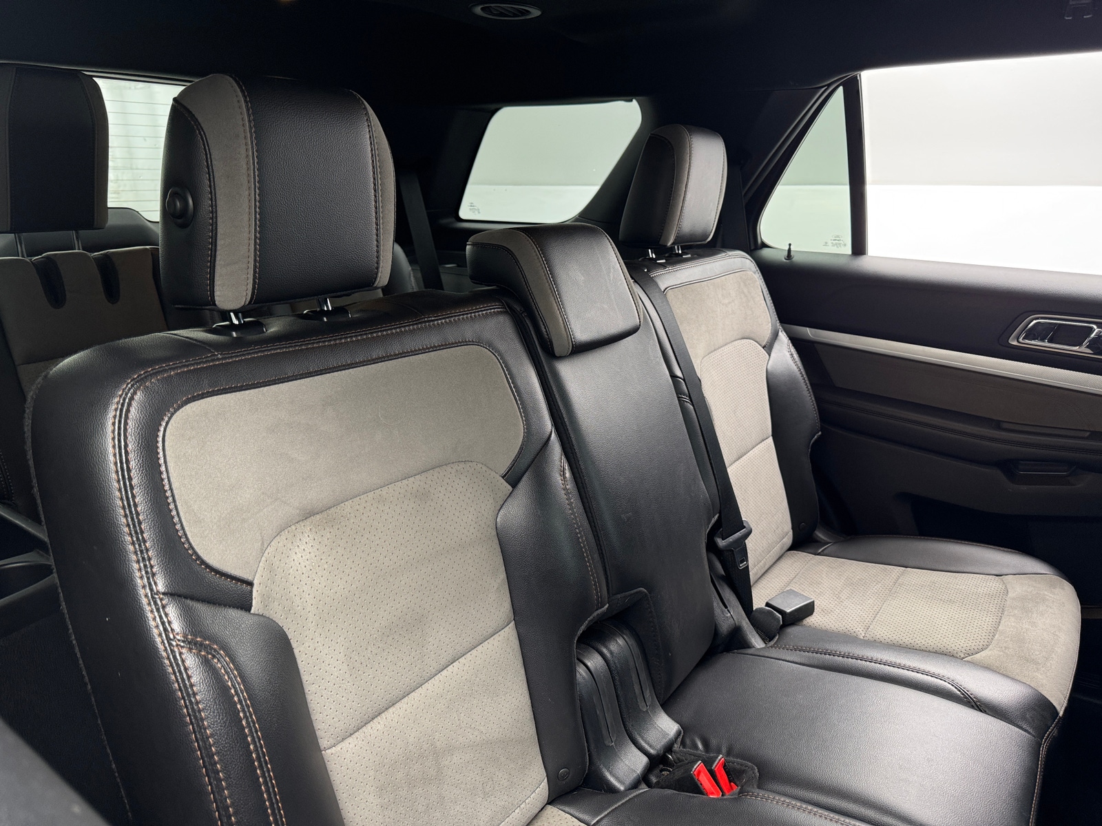 Thumbnail: 2017 Ford Explorer - 5