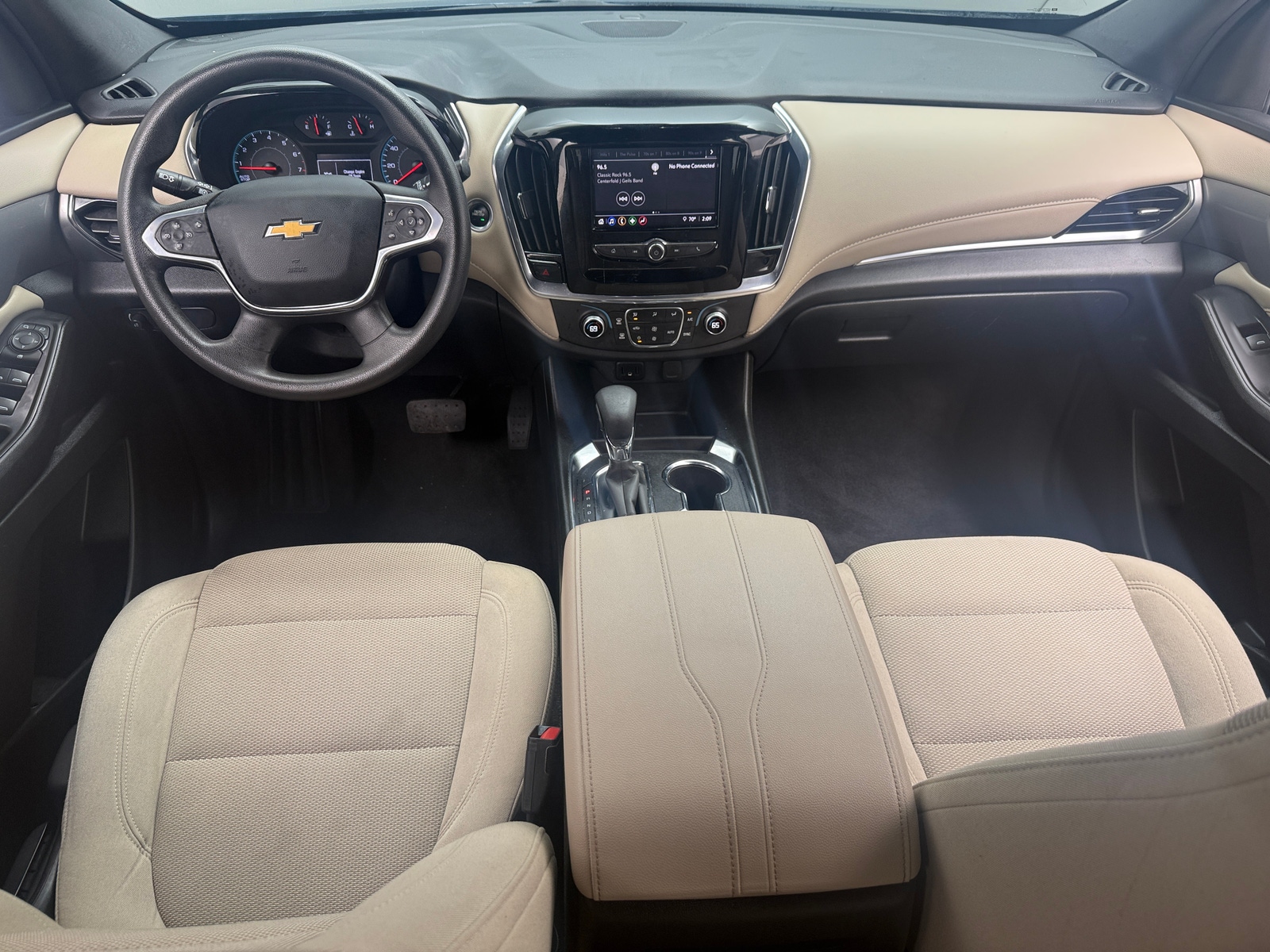 Thumbnail: 2023 Chevrolet Traverse - 3