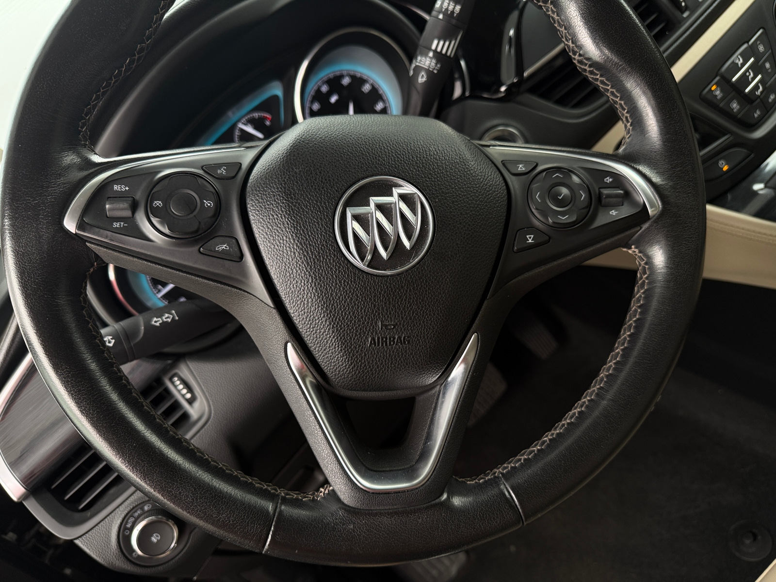 Thumbnail: 2018 Buick Envision - 4