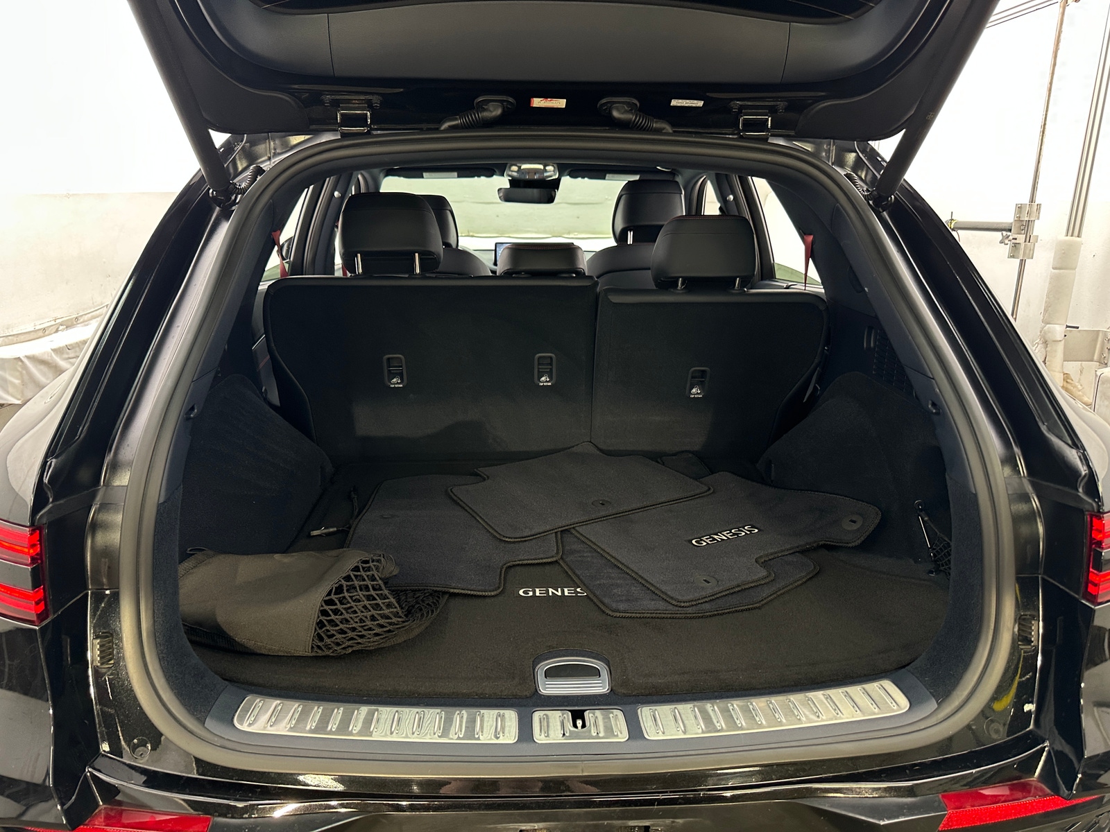 Thumbnail: 2023 Genesis GV70 - 6