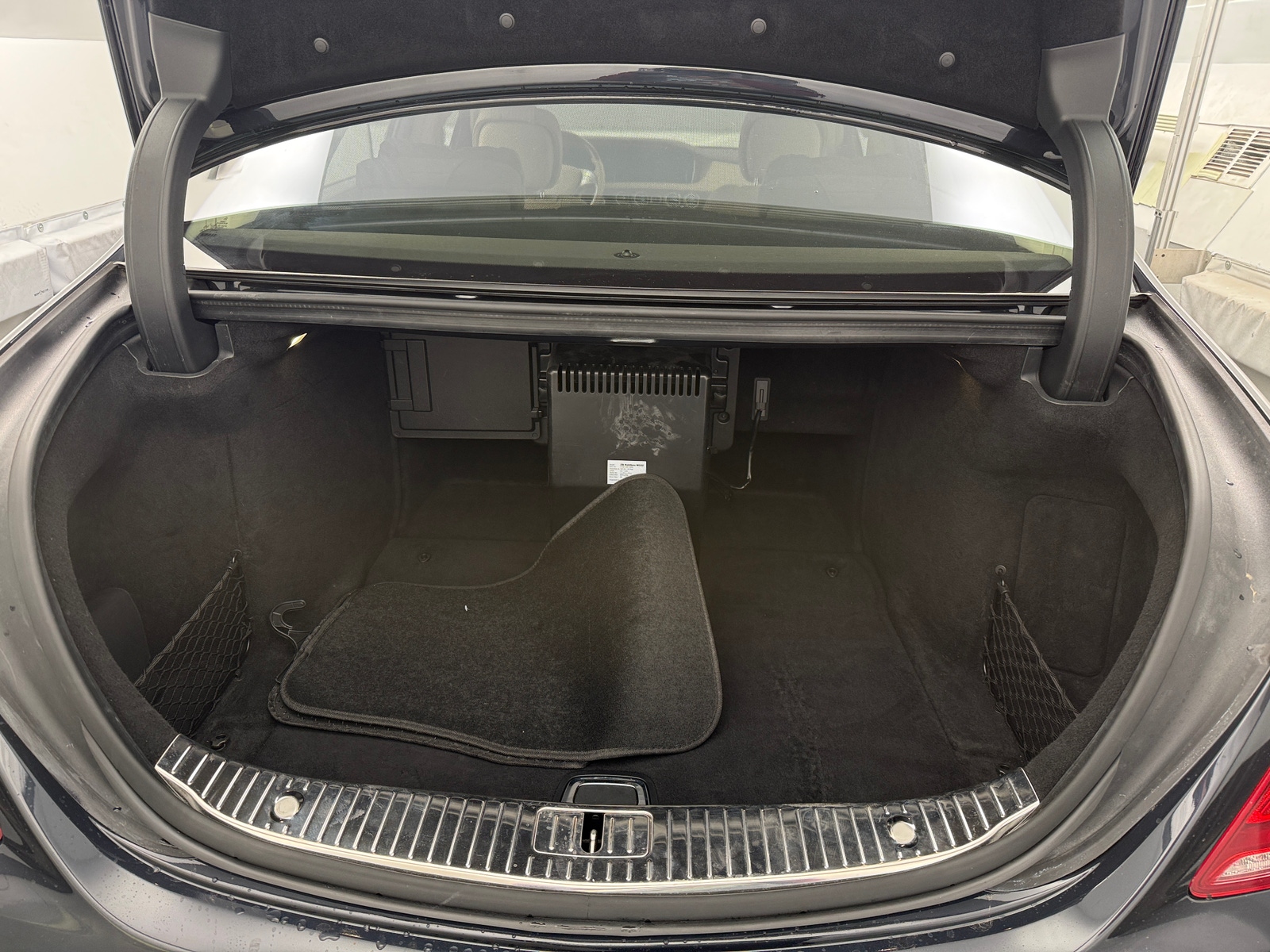 Thumbnail: 2014 Mercedes-Benz S-Class - 6