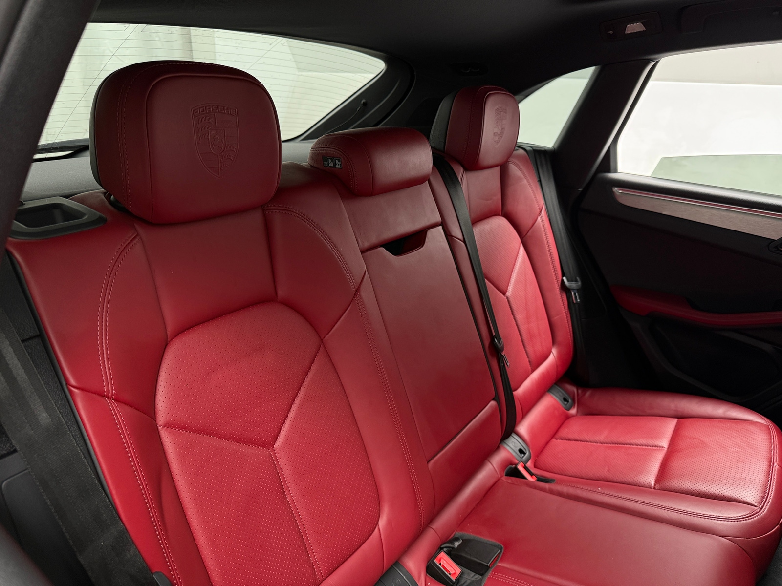 Thumbnail: 2023 Porsche Macan - 5