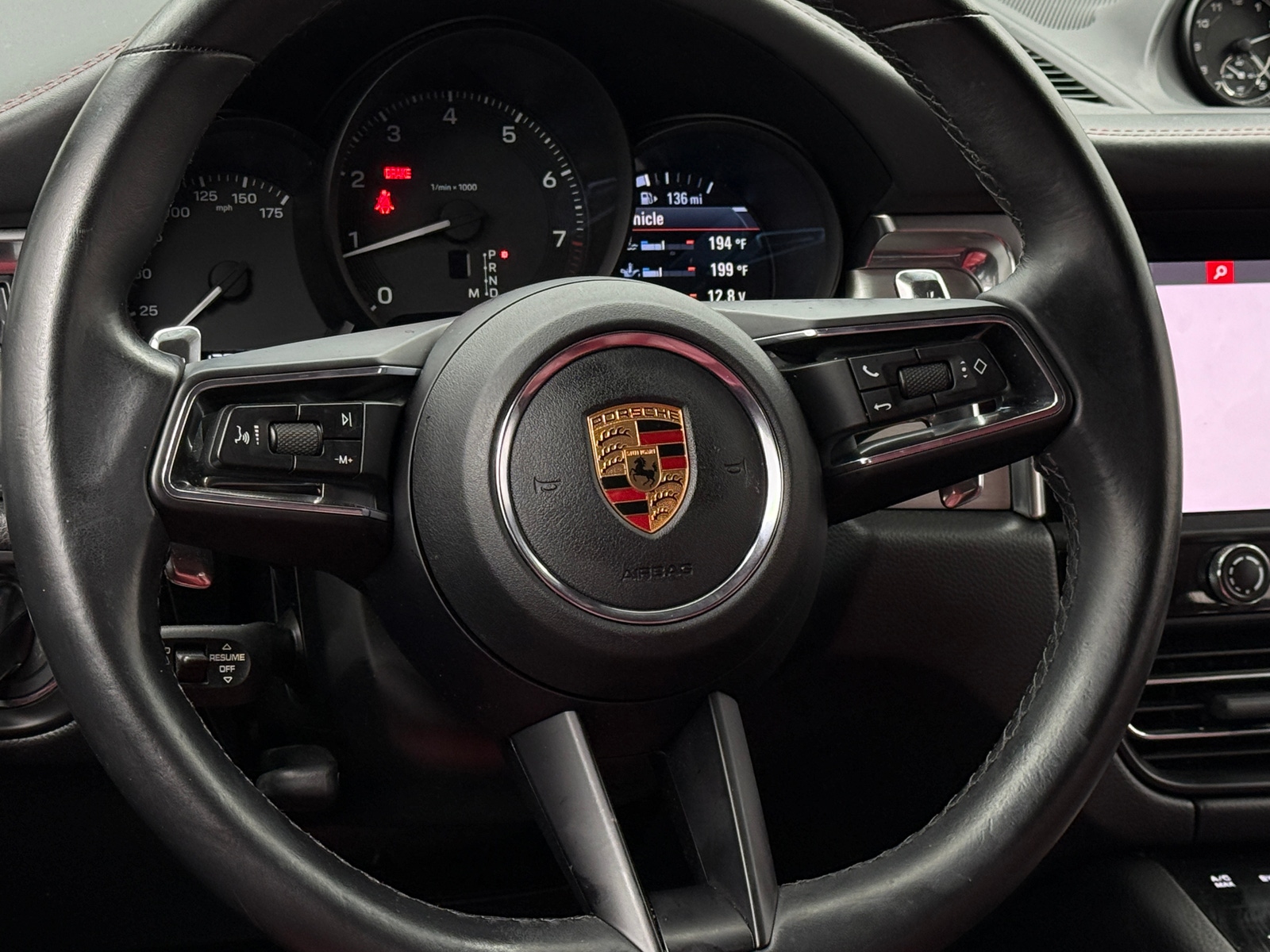 Thumbnail: 2023 Porsche Macan - 4