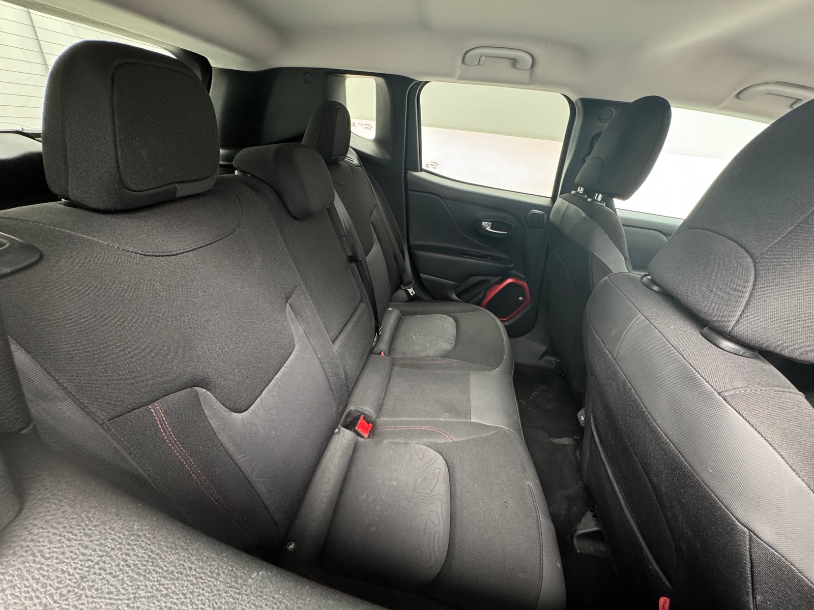 Thumbnail: 2019 Jeep Renegade - 6