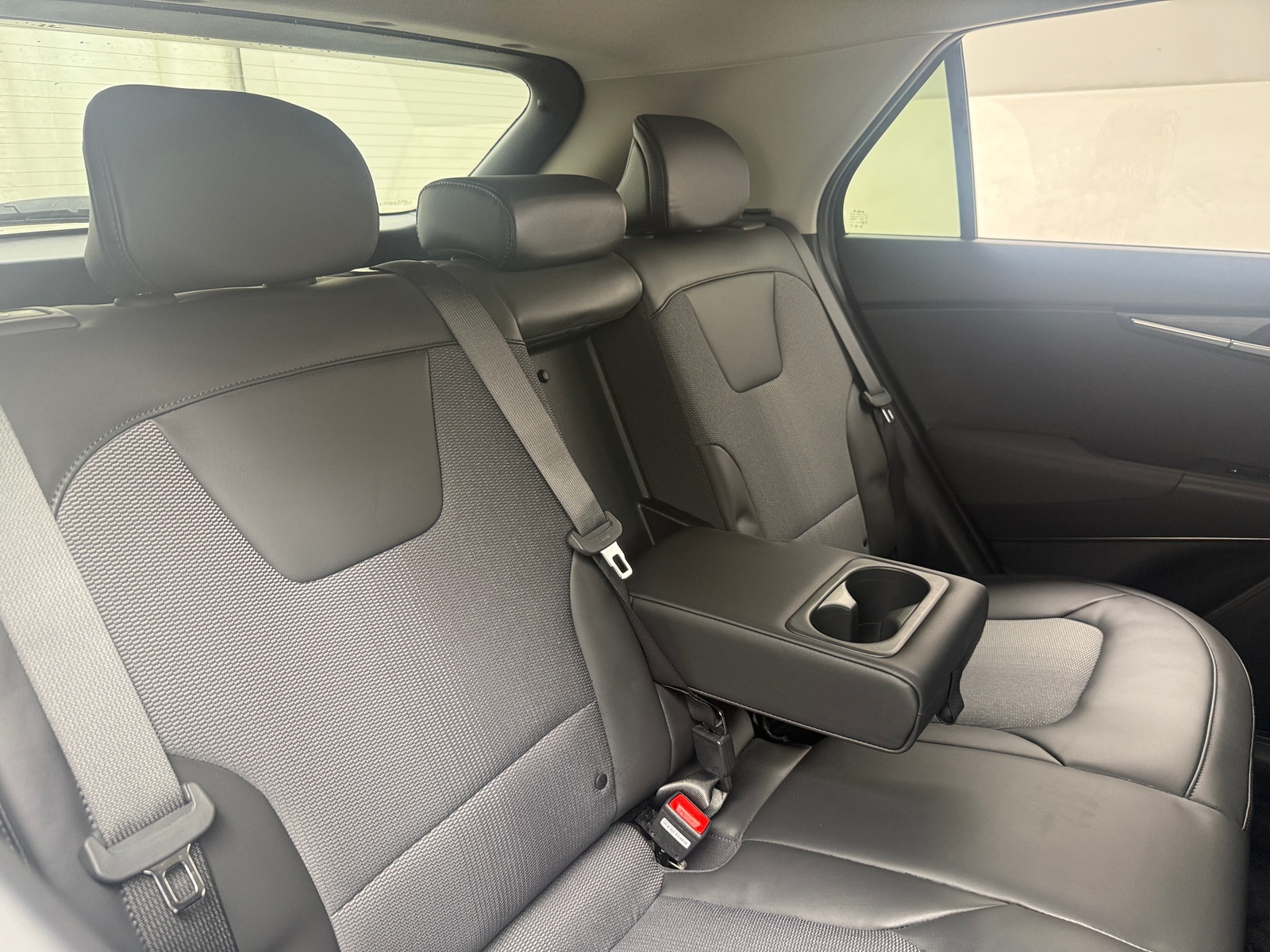 Thumbnail: 2024 Kia Niro - 6