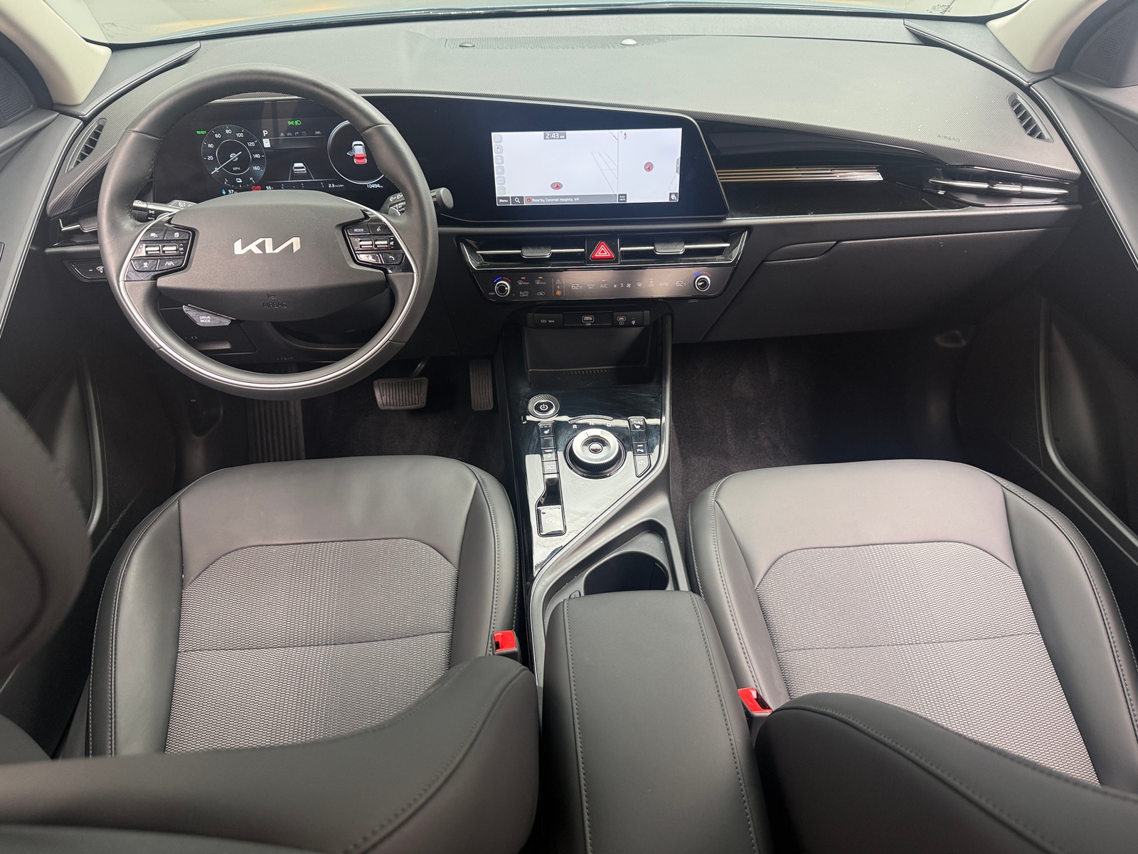 Thumbnail: 2024 Kia Niro - 3