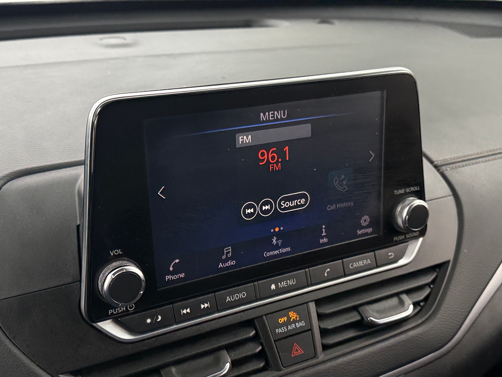 Thumbnail: 2022 Nissan Altima - 4