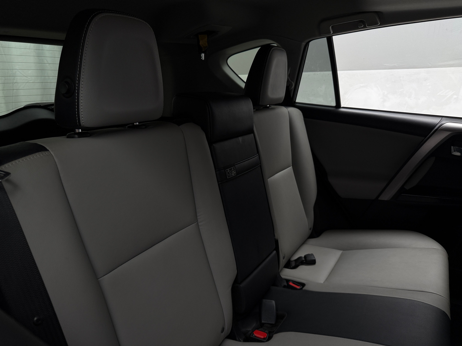 Thumbnail: 2016 Toyota RAV4 - 5