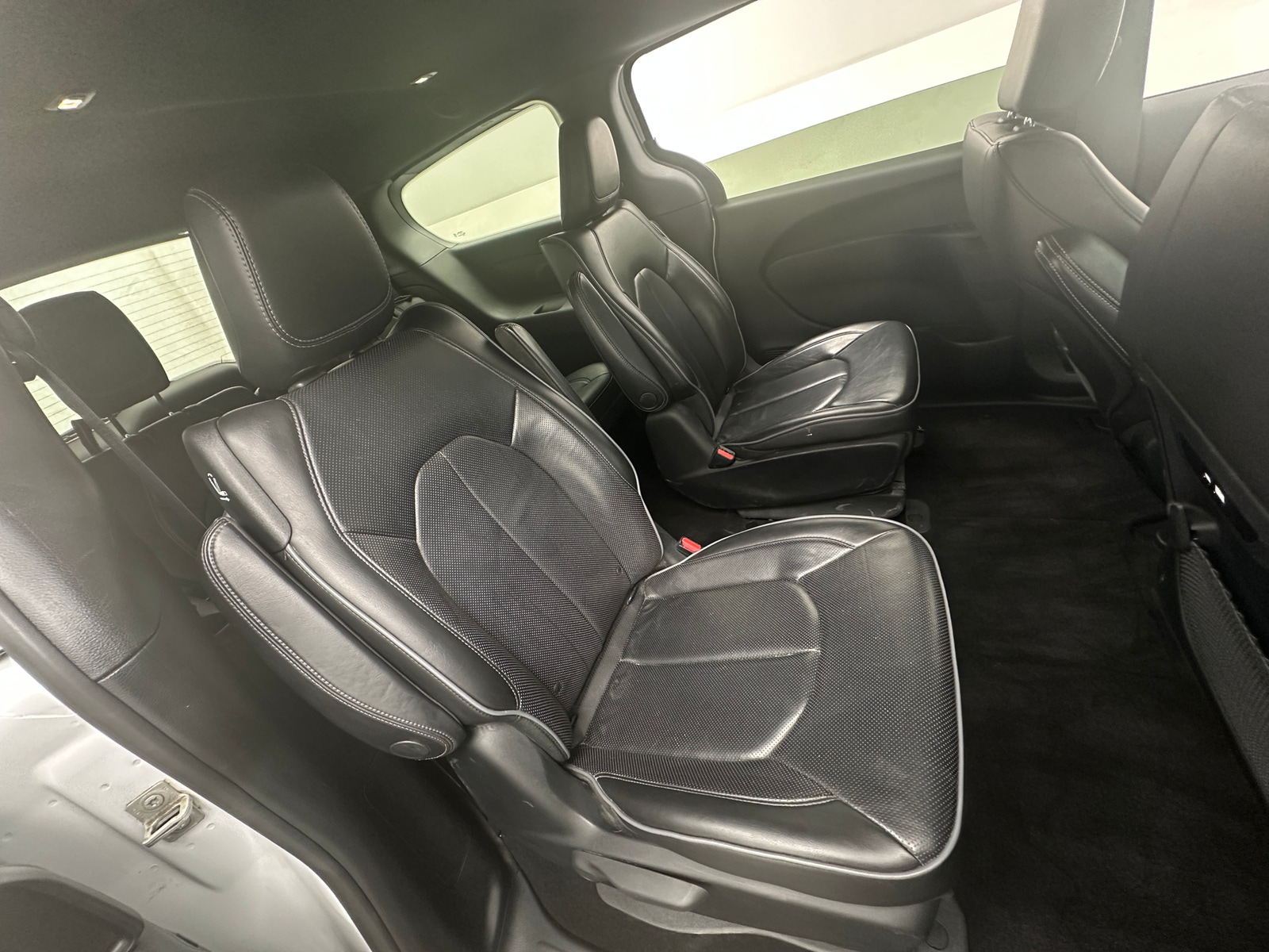 Thumbnail: 2025 Chrysler Pacifica - 5