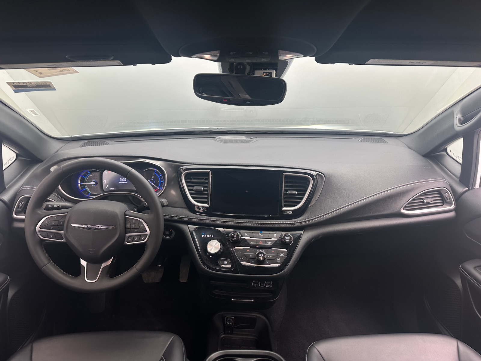 Thumbnail: 2025 Chrysler Pacifica - 2