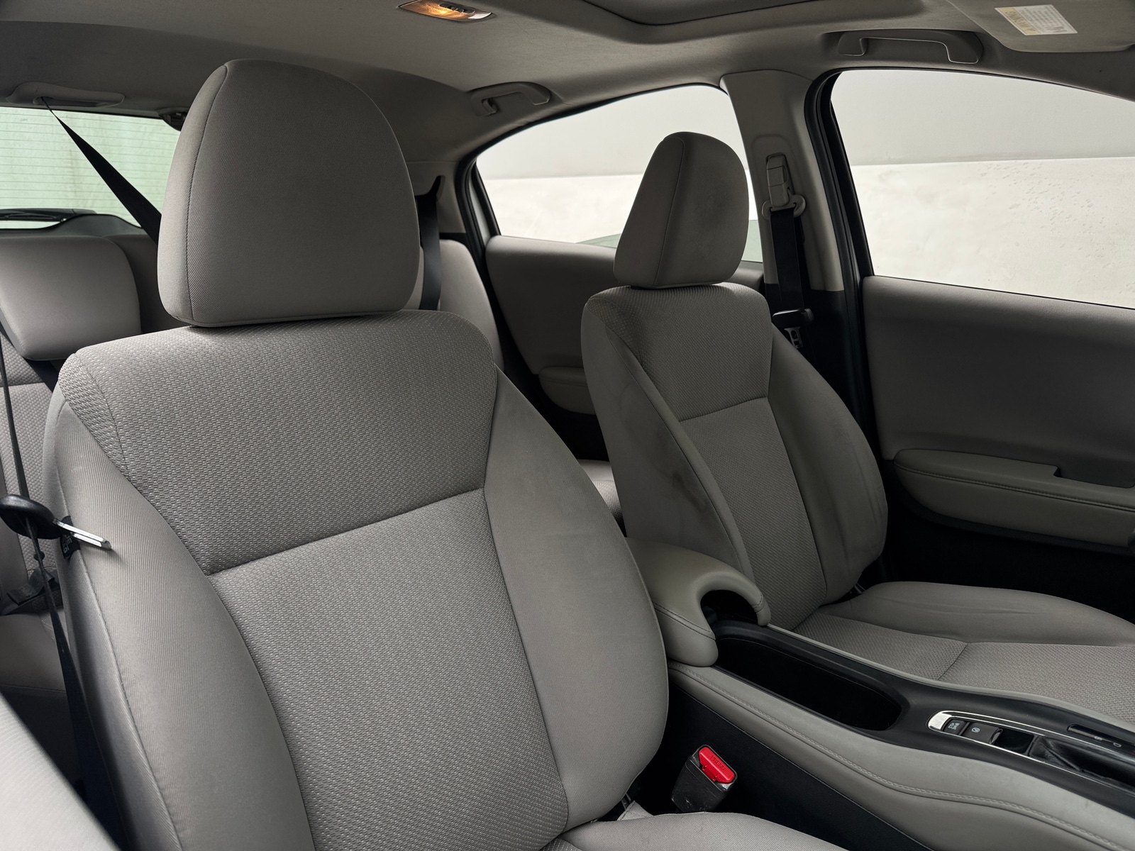 Thumbnail: 2017 Honda HR-V - 2