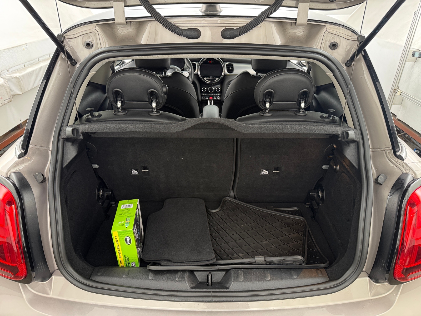 Thumbnail: 2022 MINI Cooper Hardtop - 6