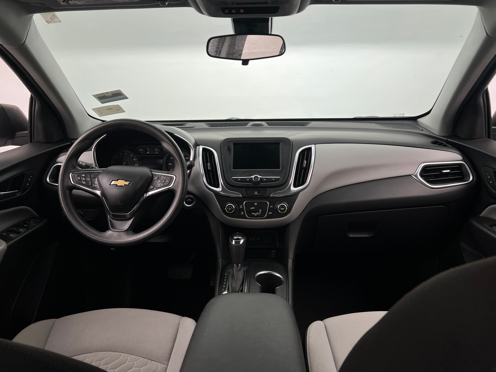 Thumbnail: 2021 Chevrolet Equinox - 3