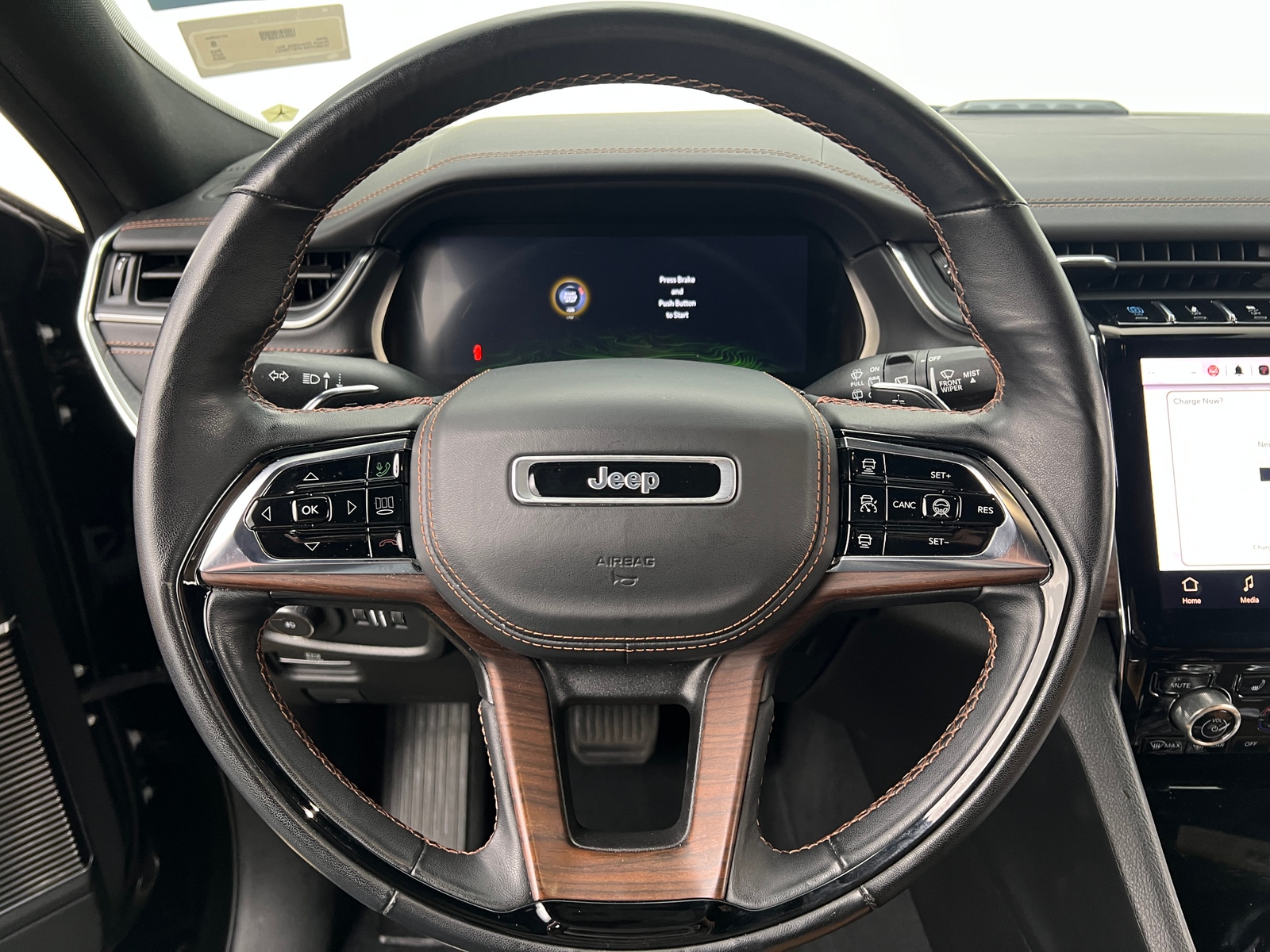 Thumbnail: 2023 Jeep Grand Cherokee - 4