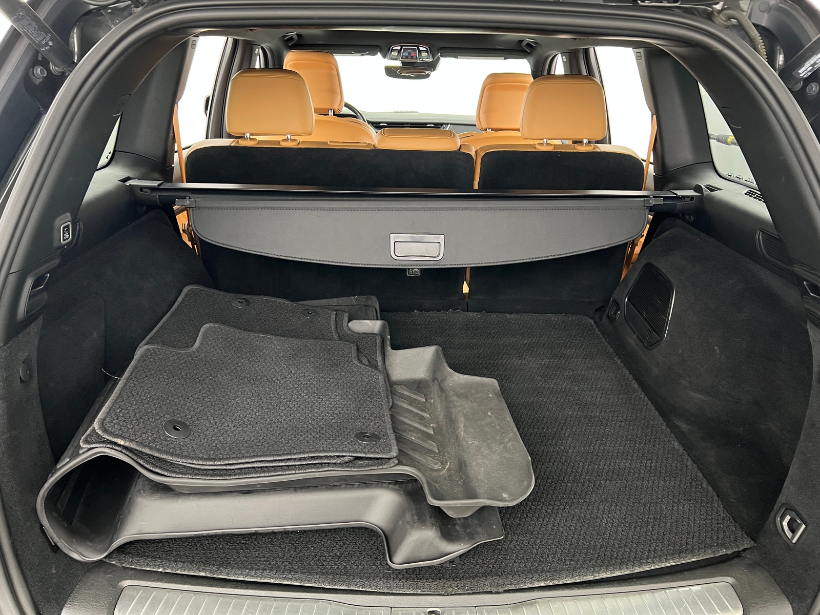 Thumbnail: 2023 Jeep Grand Cherokee - 6