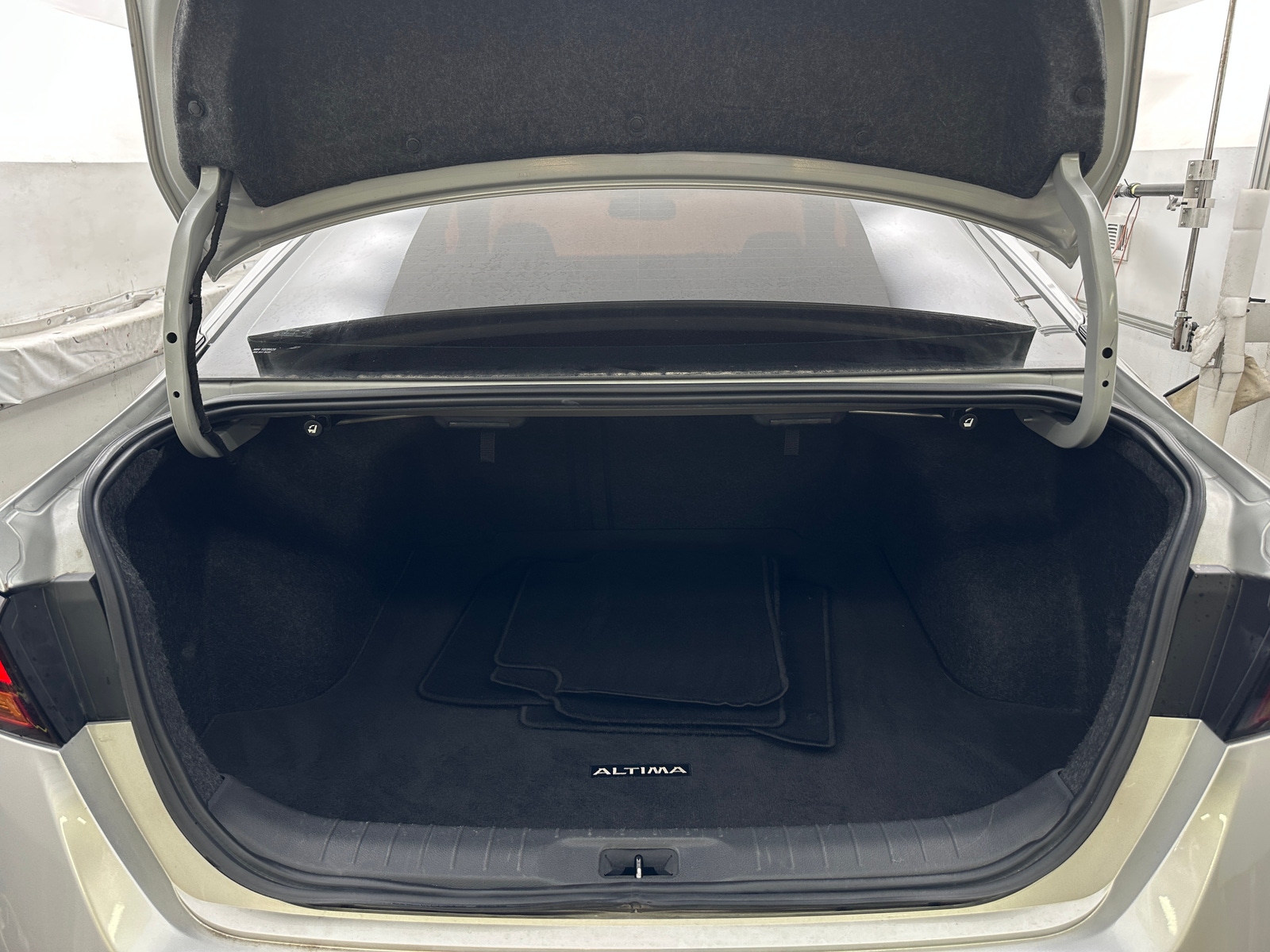 Thumbnail: 2019 Nissan Altima - 7