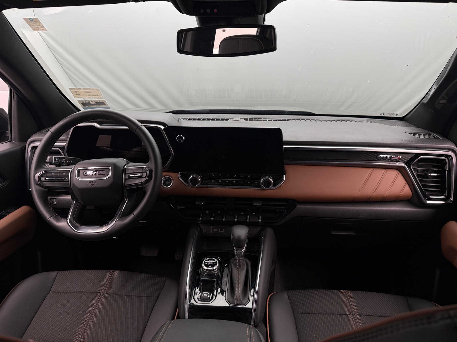 Thumbnail: 2024 GMC Canyon - 3