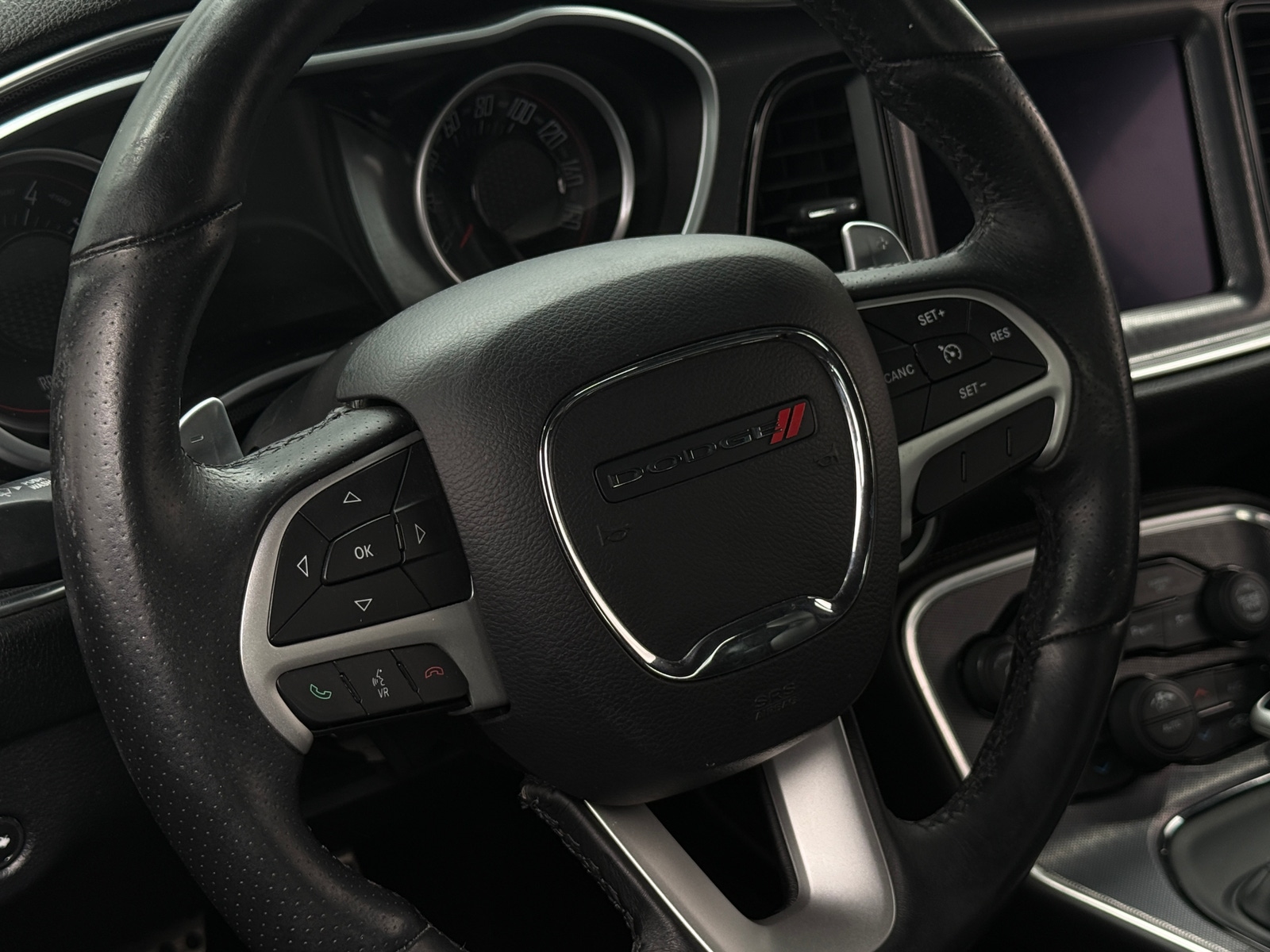 Thumbnail: 2017 Dodge Challenger - 3