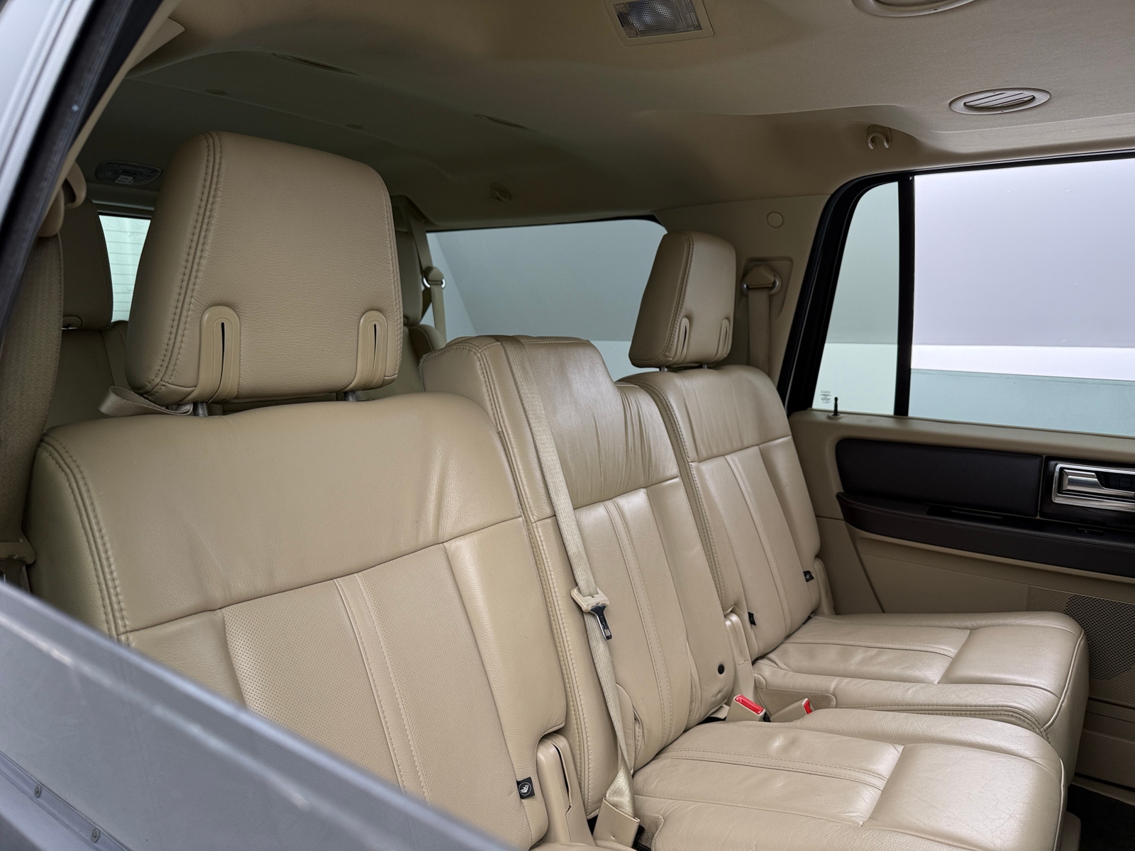 Thumbnail: 2016 Lincoln Navigator L - 5