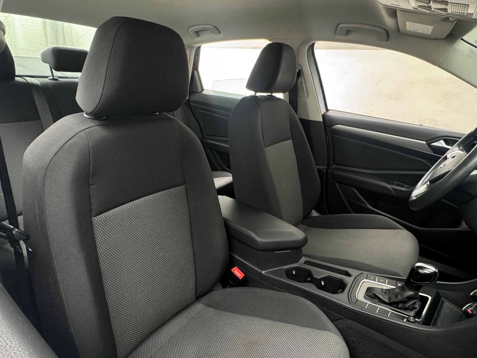 Thumbnail: 2020 Volkswagen Jetta - 2