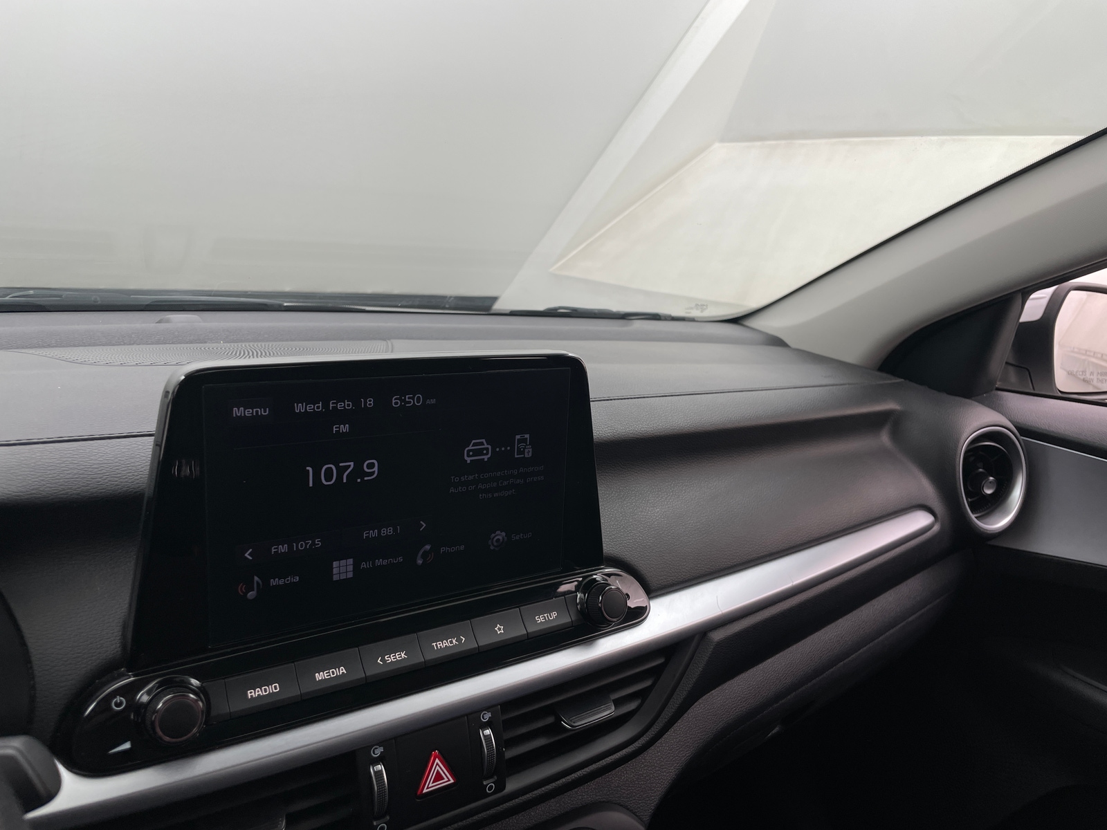 Thumbnail: 2024 Kia Forte - 4