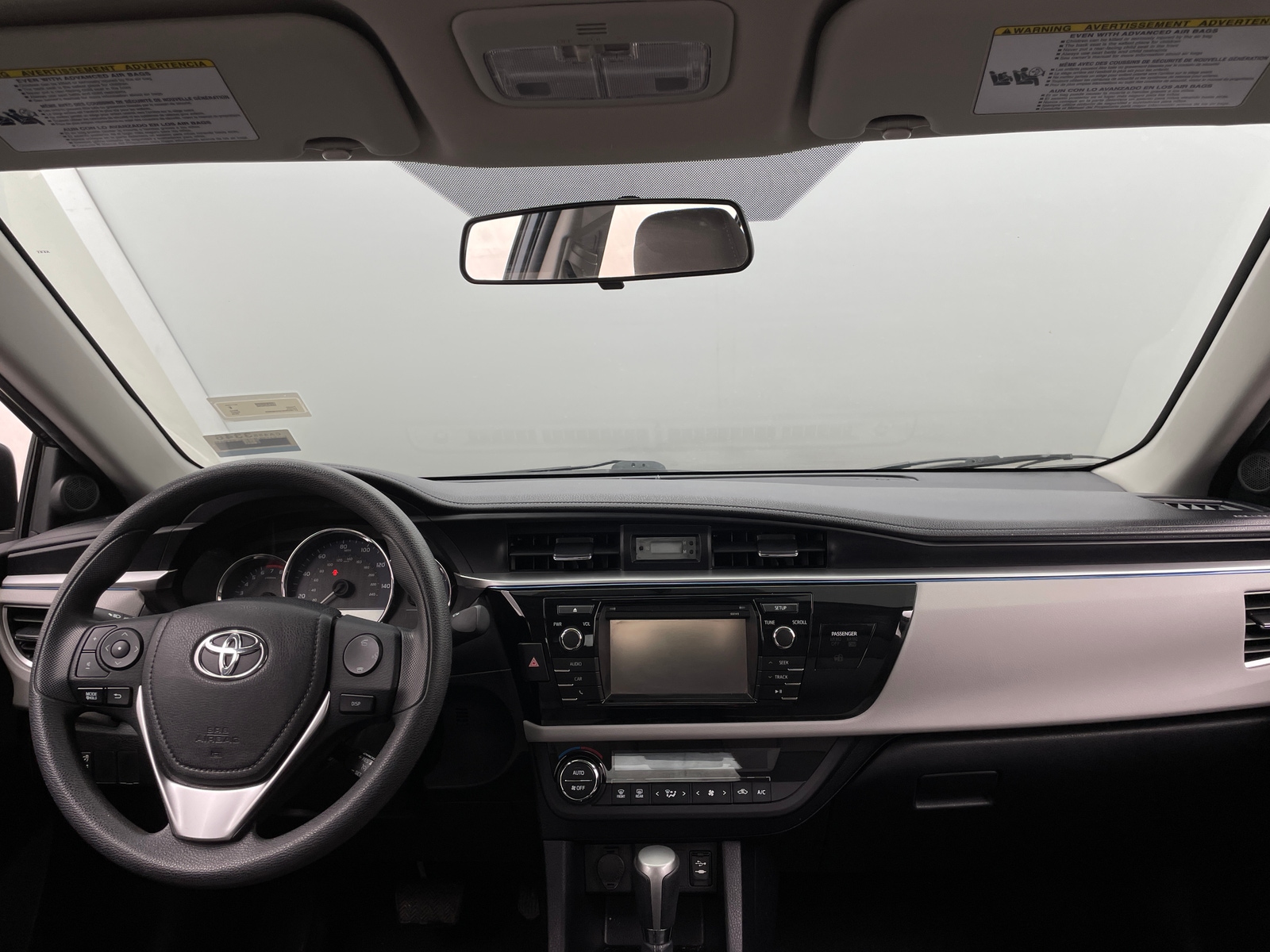 Thumbnail: 2015 Toyota Corolla - 3