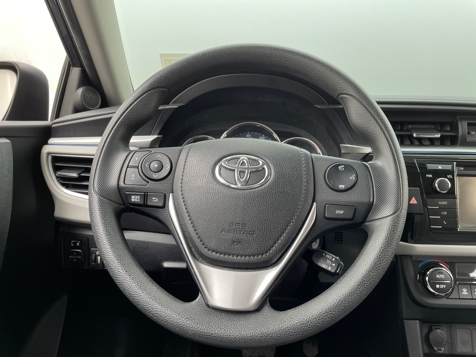 Thumbnail: 2015 Toyota Corolla - 5