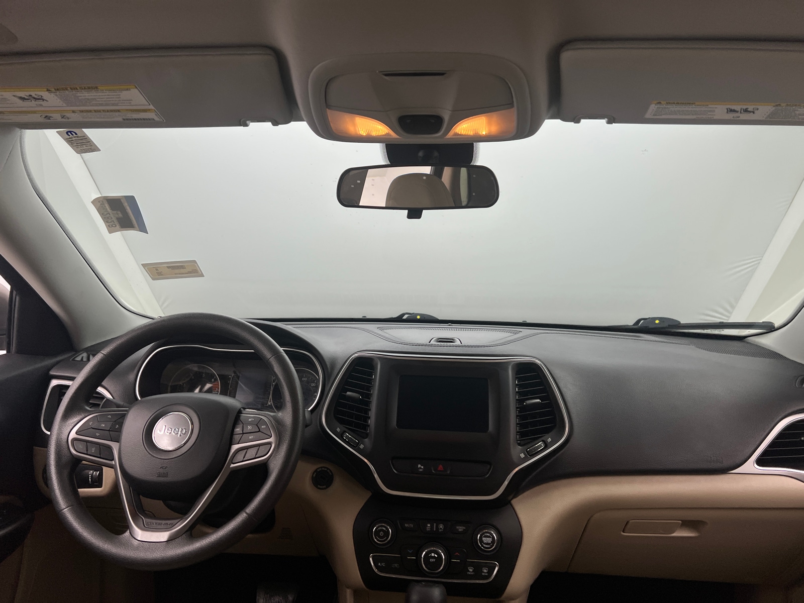 Thumbnail: 2020 Jeep Cherokee - 3