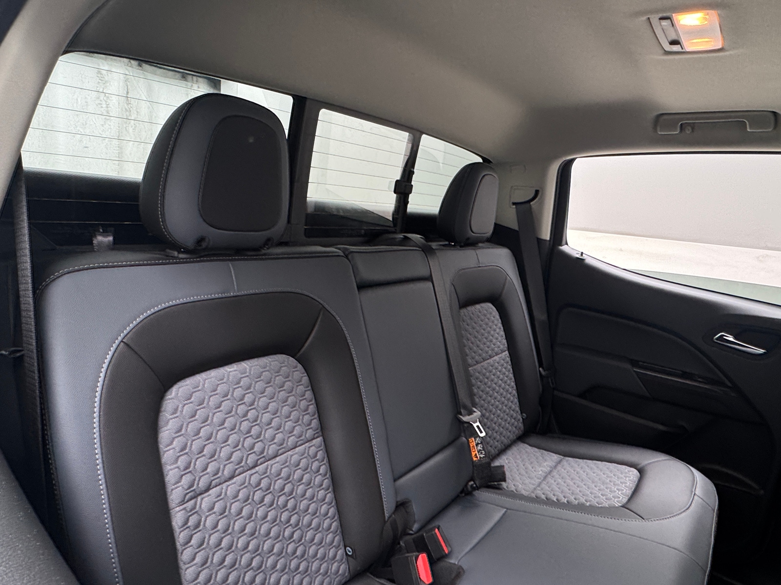 Thumbnail: 2022 Chevrolet Colorado - 6