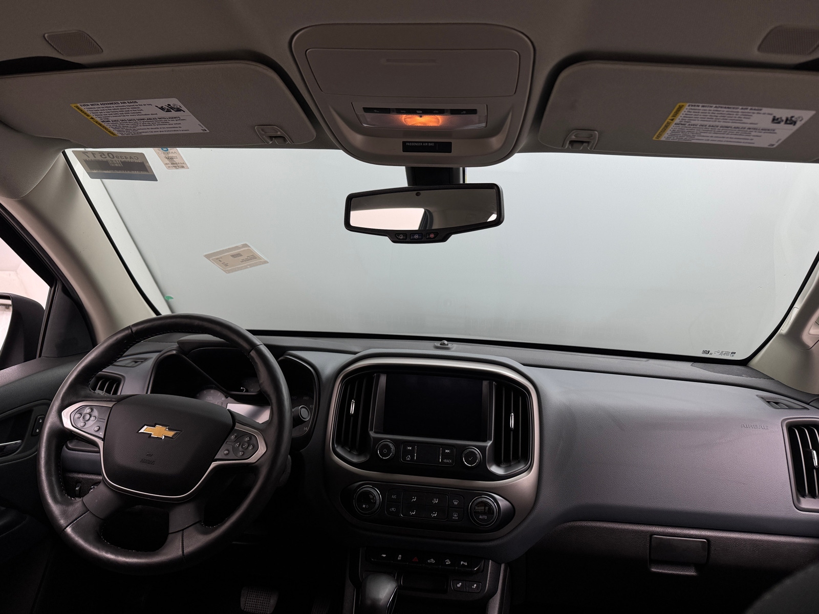 Thumbnail: 2022 Chevrolet Colorado - 3