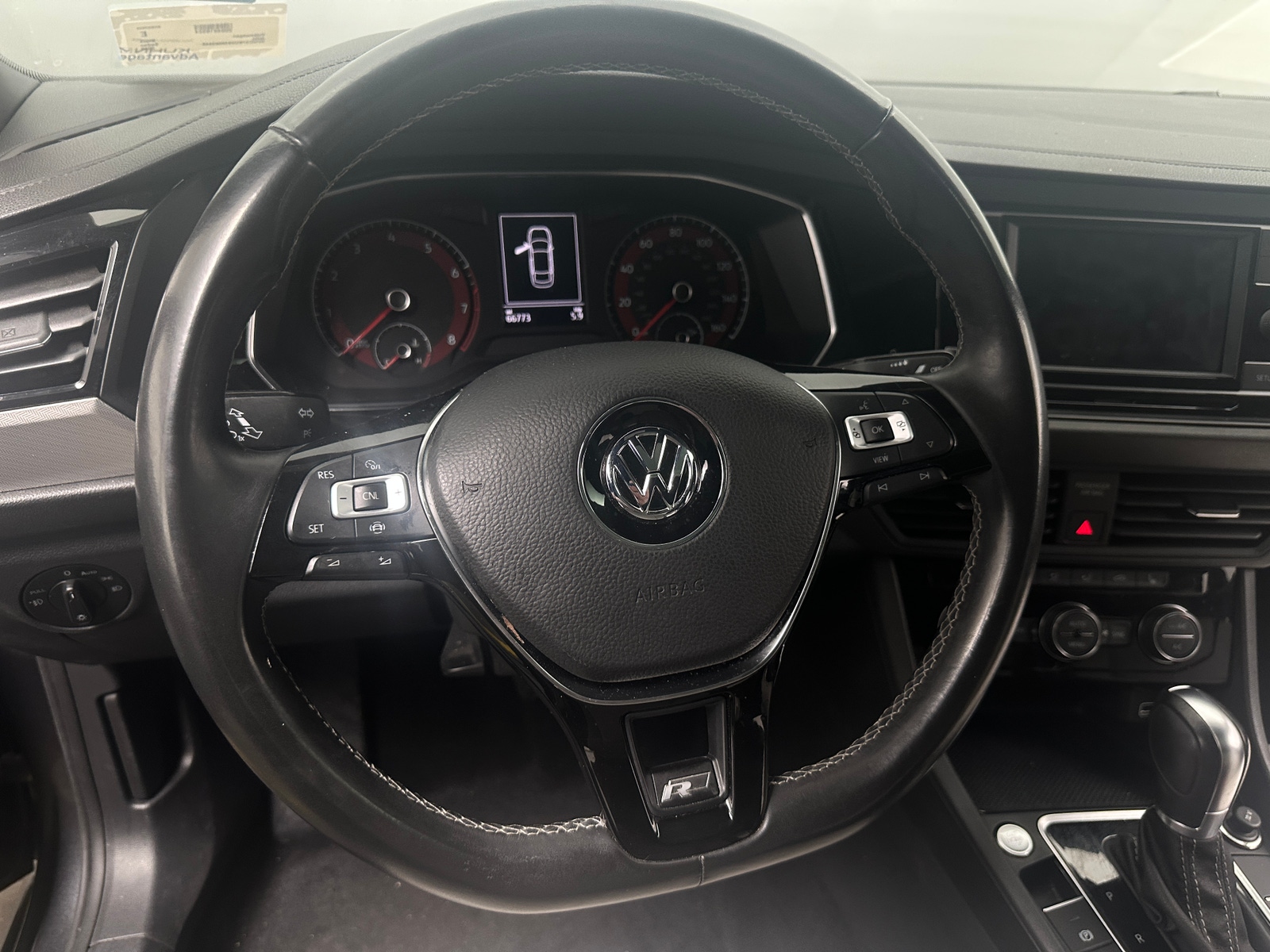 Thumbnail: 2019 Volkswagen Jetta - 4
