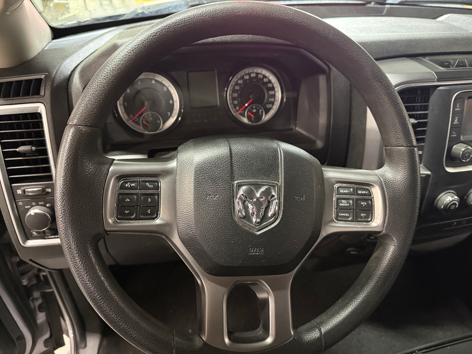 Thumbnail: 2021 RAM 1500 Classic - 5