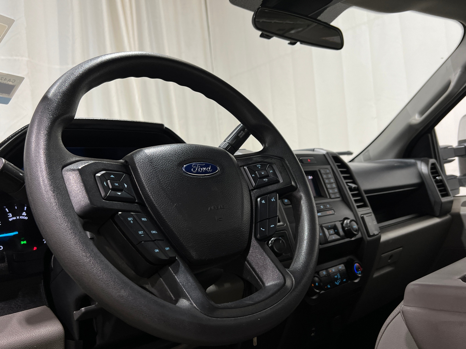 Thumbnail: 2022 Ford Econoline - 4