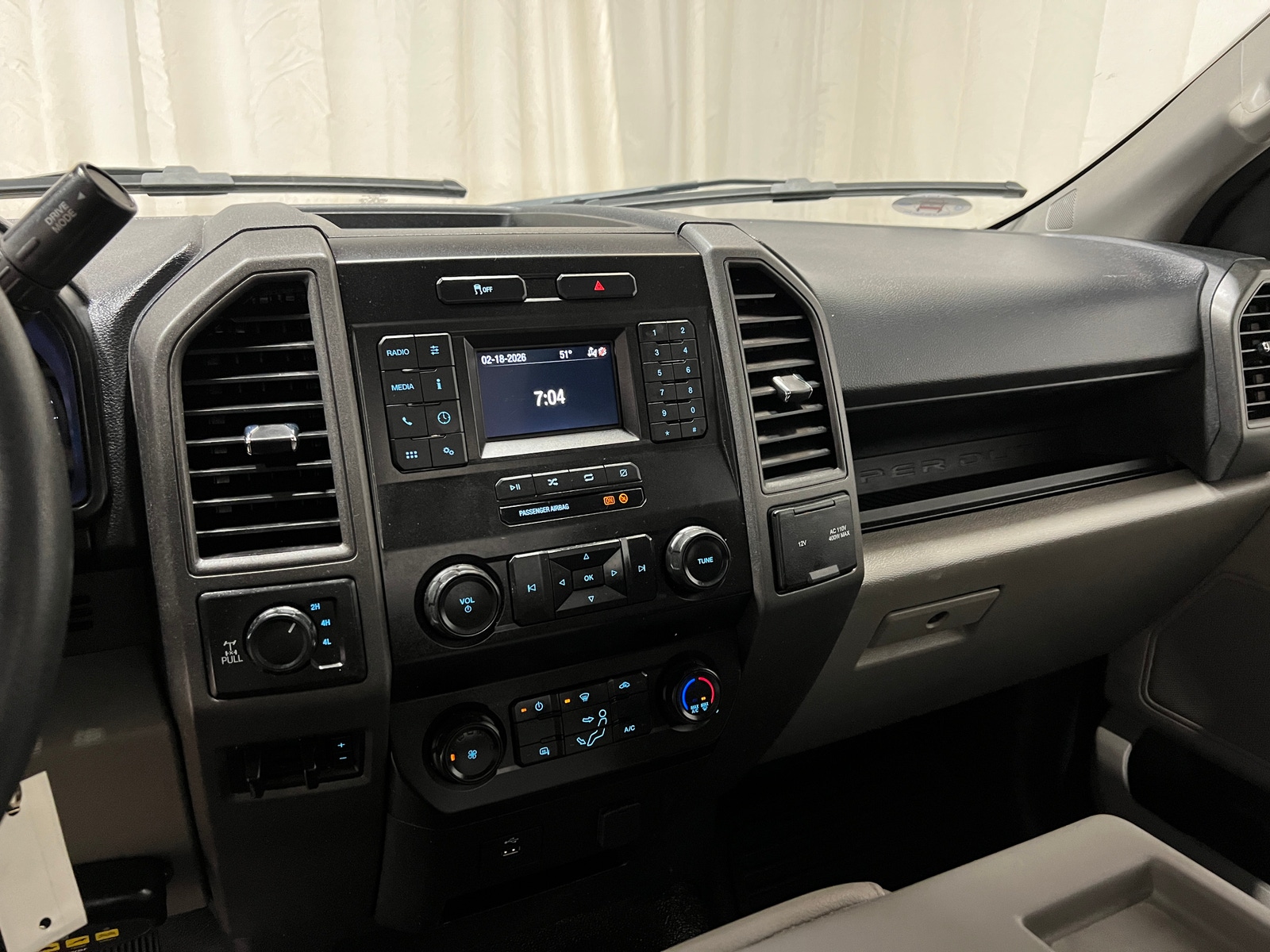 Thumbnail: 2022 Ford Econoline - 3