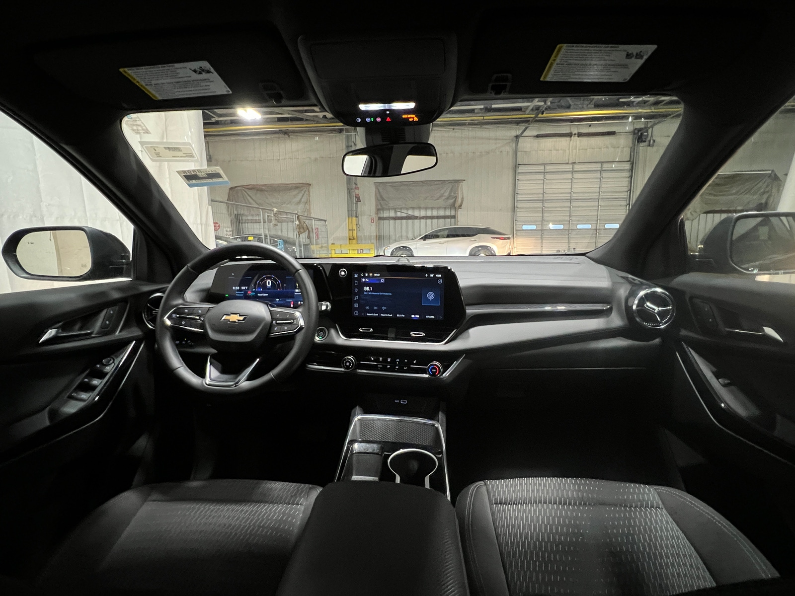 Thumbnail: 2025 Chevrolet Equinox - 3